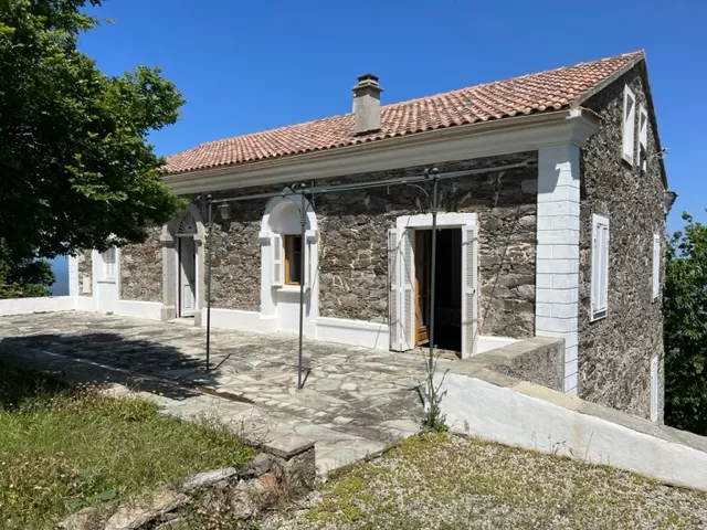 Maison de village en pierres à Prunelli Di Fiumorbo , Sari-Solenzara, Terra Immobilier Solenzara